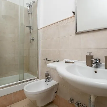 Rossella Apartment *